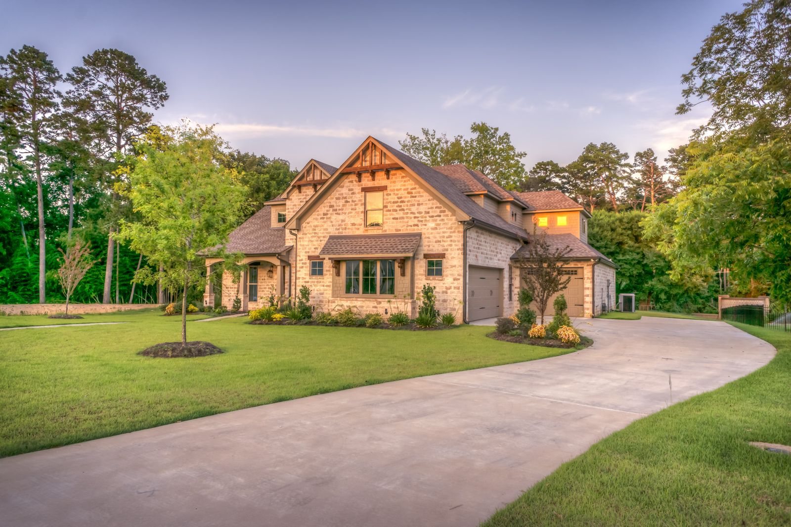 Single-story bungalow home in Riverside County, California